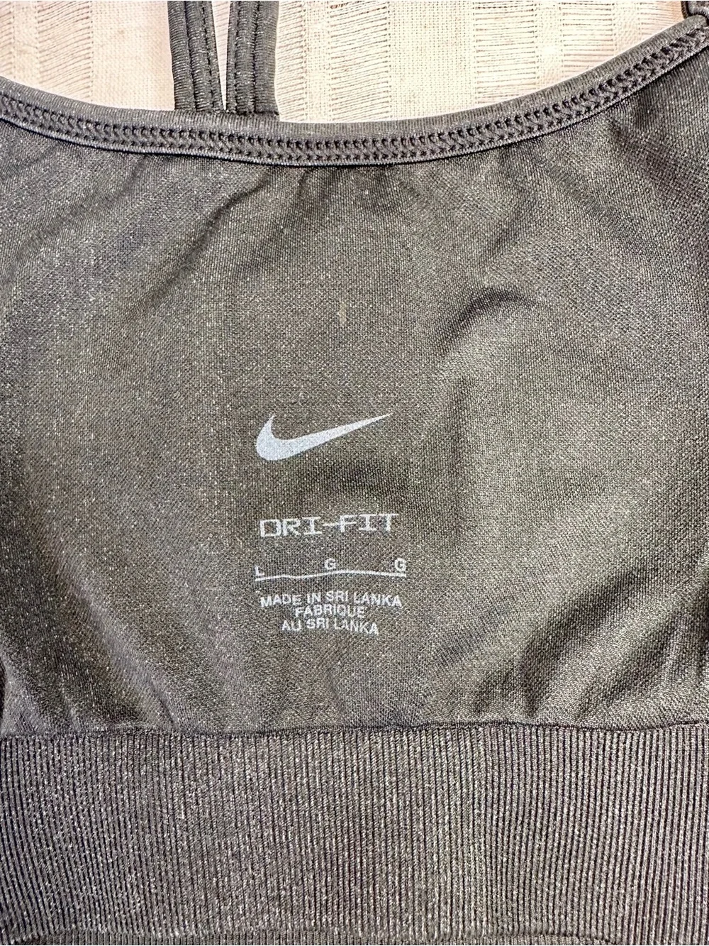 Nike Dri-FIT Black Seamless Sports Bra